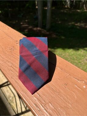Parquet silk red and blue tie